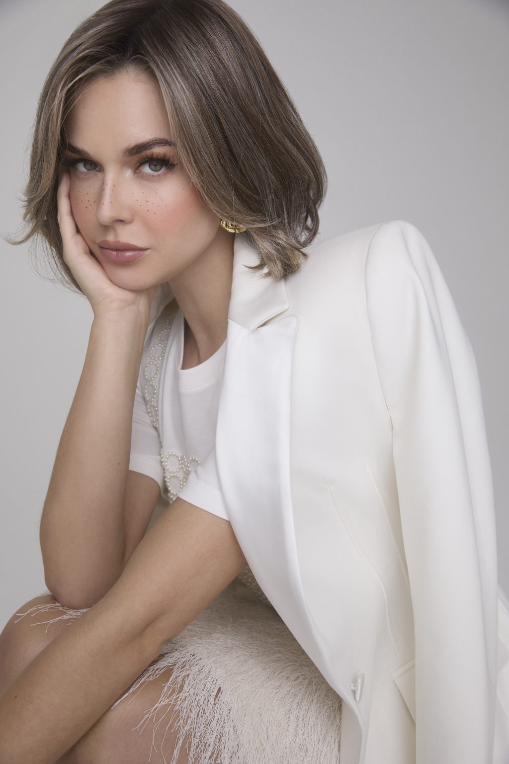 Mira Pure White main image 1